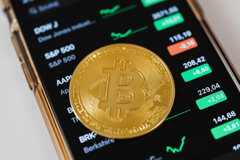 Top 5 Cryptocurrency Trends Investors Can’t Ignore